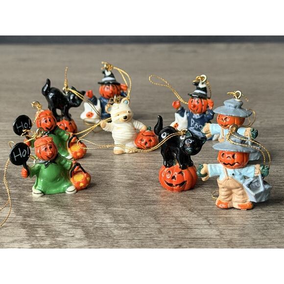 1" VTG HALLOWEEN ORNAMENTS BLACK CATS Ghosts WITCH Teddy Bears Pumpkin FLOCKED - Picture 2 of 8